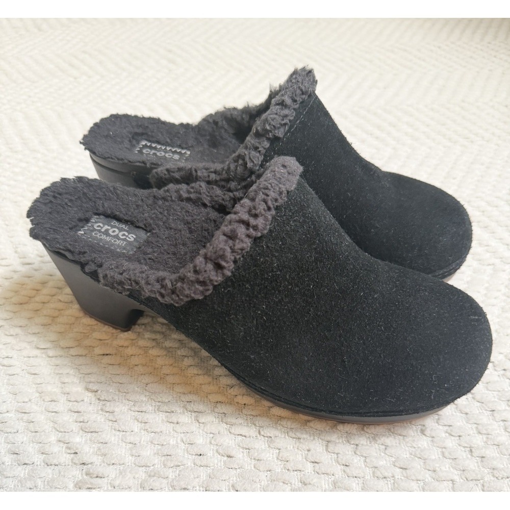 Crocs‎ Women's Black Cobbler Suede Faux Fur Lined Slip On Mule Clogs Shoes Sz 7